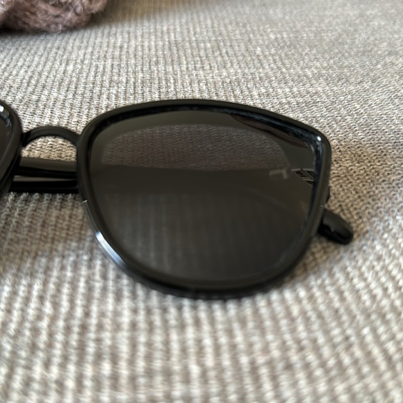 Cole Haan Polarized Sunglasses - Picture 3 of 11